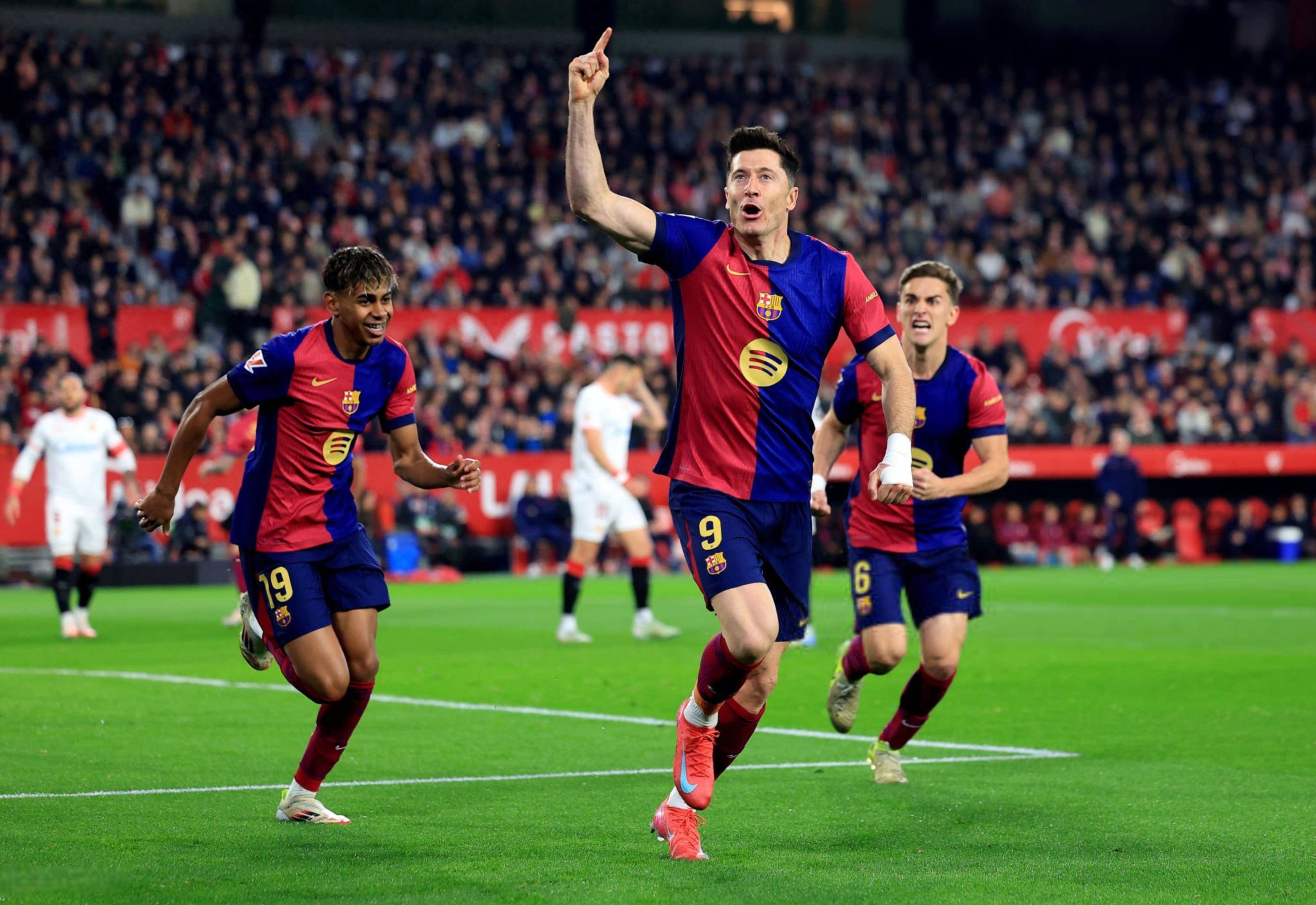 爱游戏官网-比利亚雷亚尔训练开放日；转会期强势反弹引欢呼；葡超在即；轮换策略成焦点-爱游戏官网